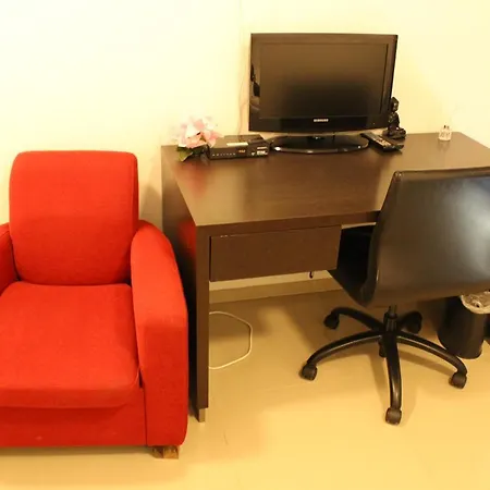 Lovely Studio West - Neues Momomotel * Cologne
