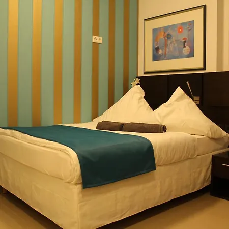 Lovely Studio West - Neues Momomotel Hotel *