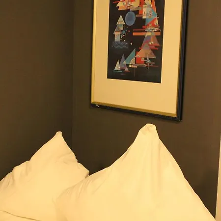 Lovely Studio West - Neues Momomotel Hotel