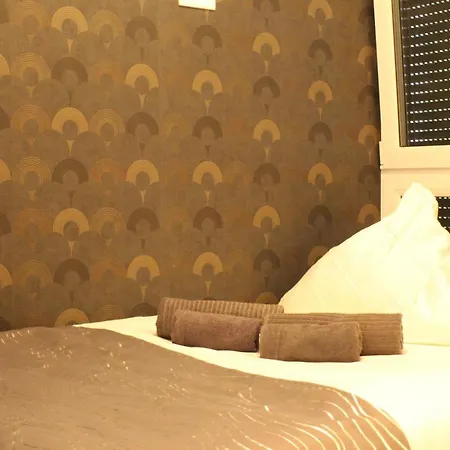 Hotel Lovely Studio West - Neues Momomotel *