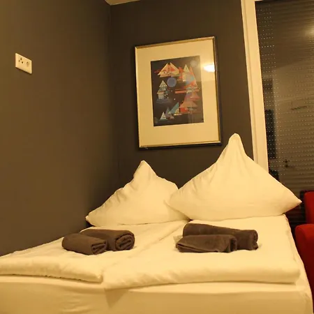Ξενοδοχείο Lovely Studio West - Neues Momomotel *